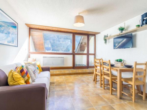 Duplex pour 4 pers. avec balcon, proche centre et téléphérique, parking & casier à skis - FR-1-296-128